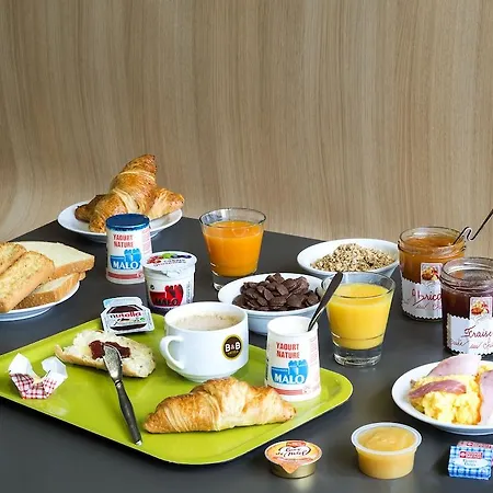 B&B Hotel Lyon St Priest Hotell