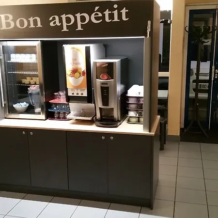 B&B Hotel Lyon St Priest 2*