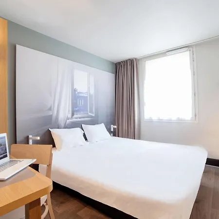 Hotel Lyon St Priest 2*